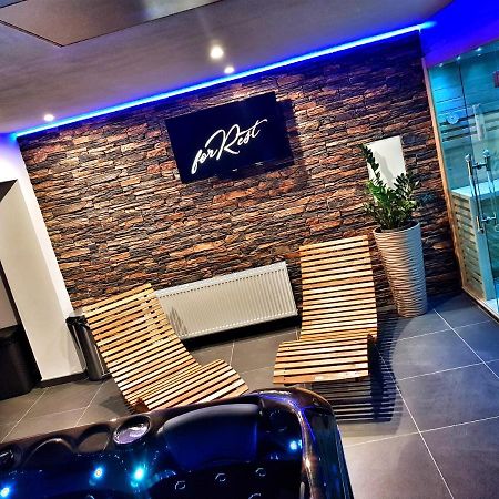 Forrest Hotel Chomutov Dış mekan fotoğraf