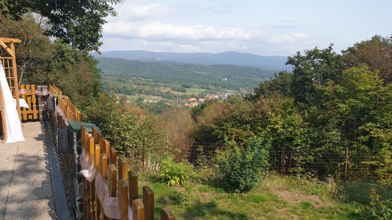 Forrest Hotel Chomutov Dış mekan fotoğraf