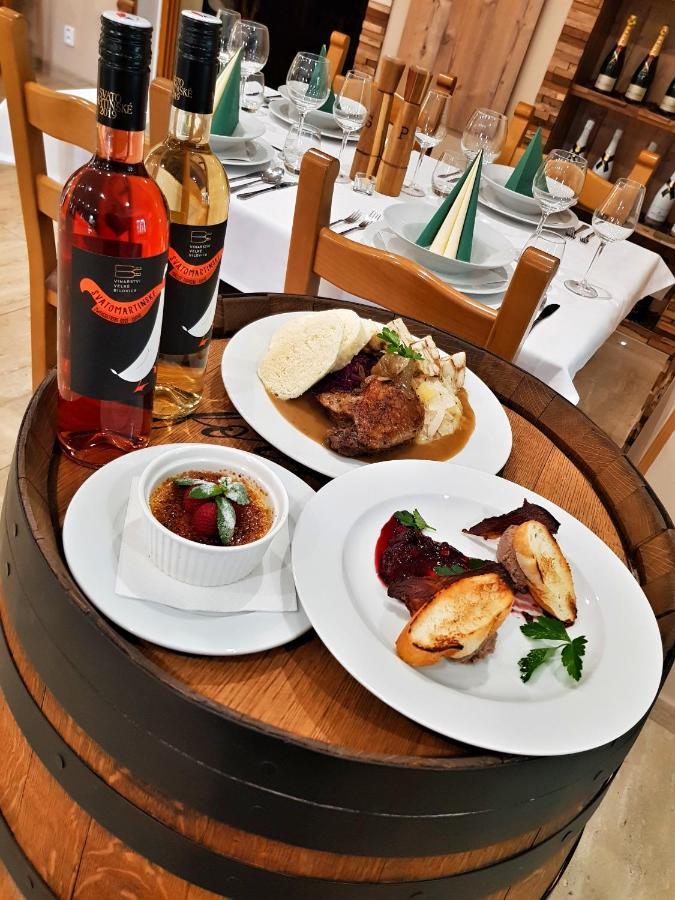 Forrest Hotel Chomutov Dış mekan fotoğraf