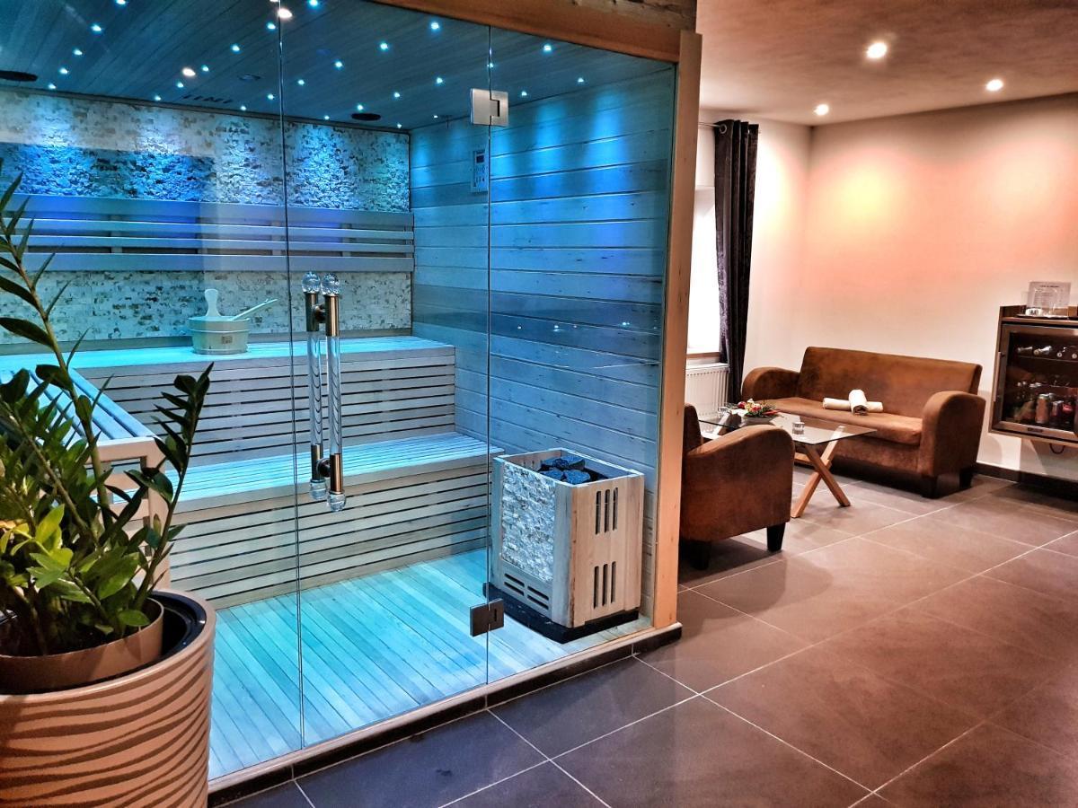 Forrest Hotel Chomutov Dış mekan fotoğraf