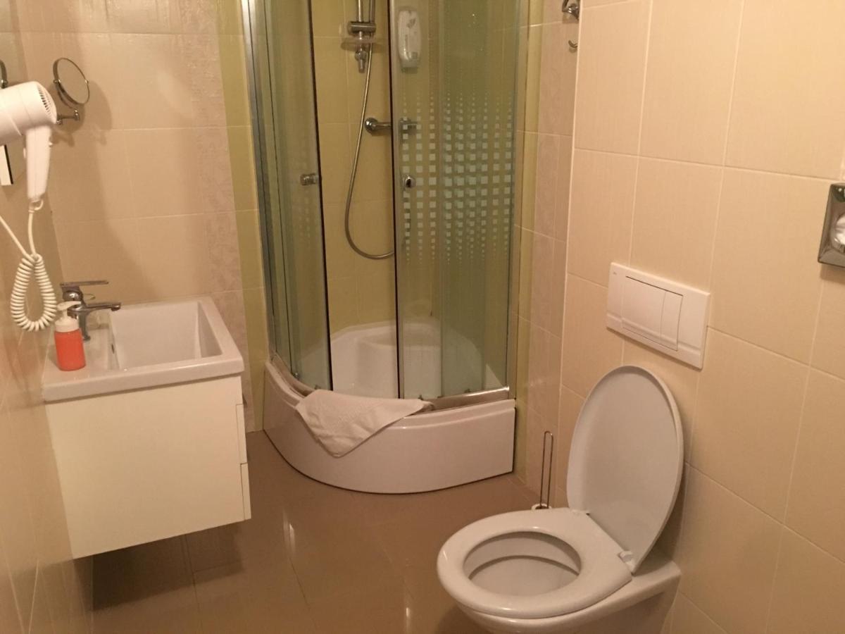 Forrest Hotel Chomutov Dış mekan fotoğraf